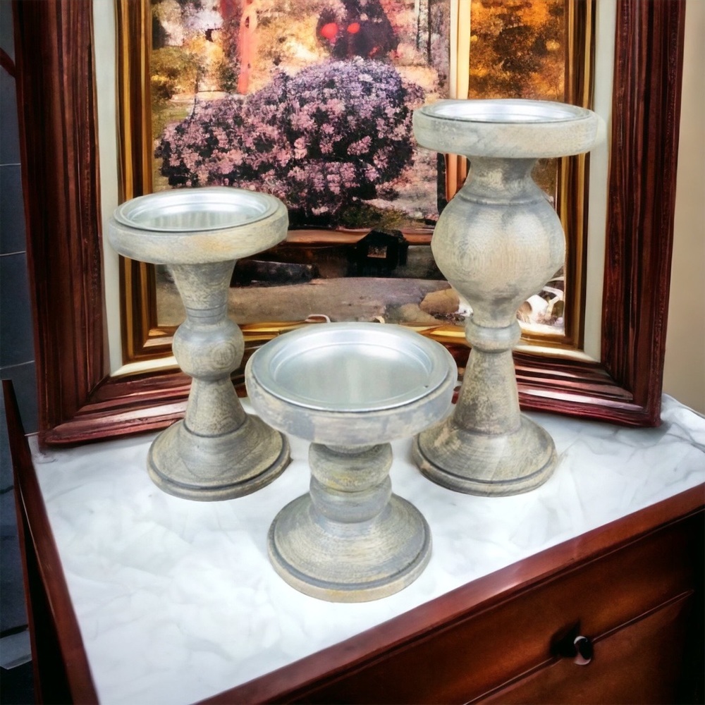 NEW Gray Wood Pillar Candle Holder Set - Picture 1 of 4